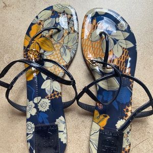 Tory burch leather sandals